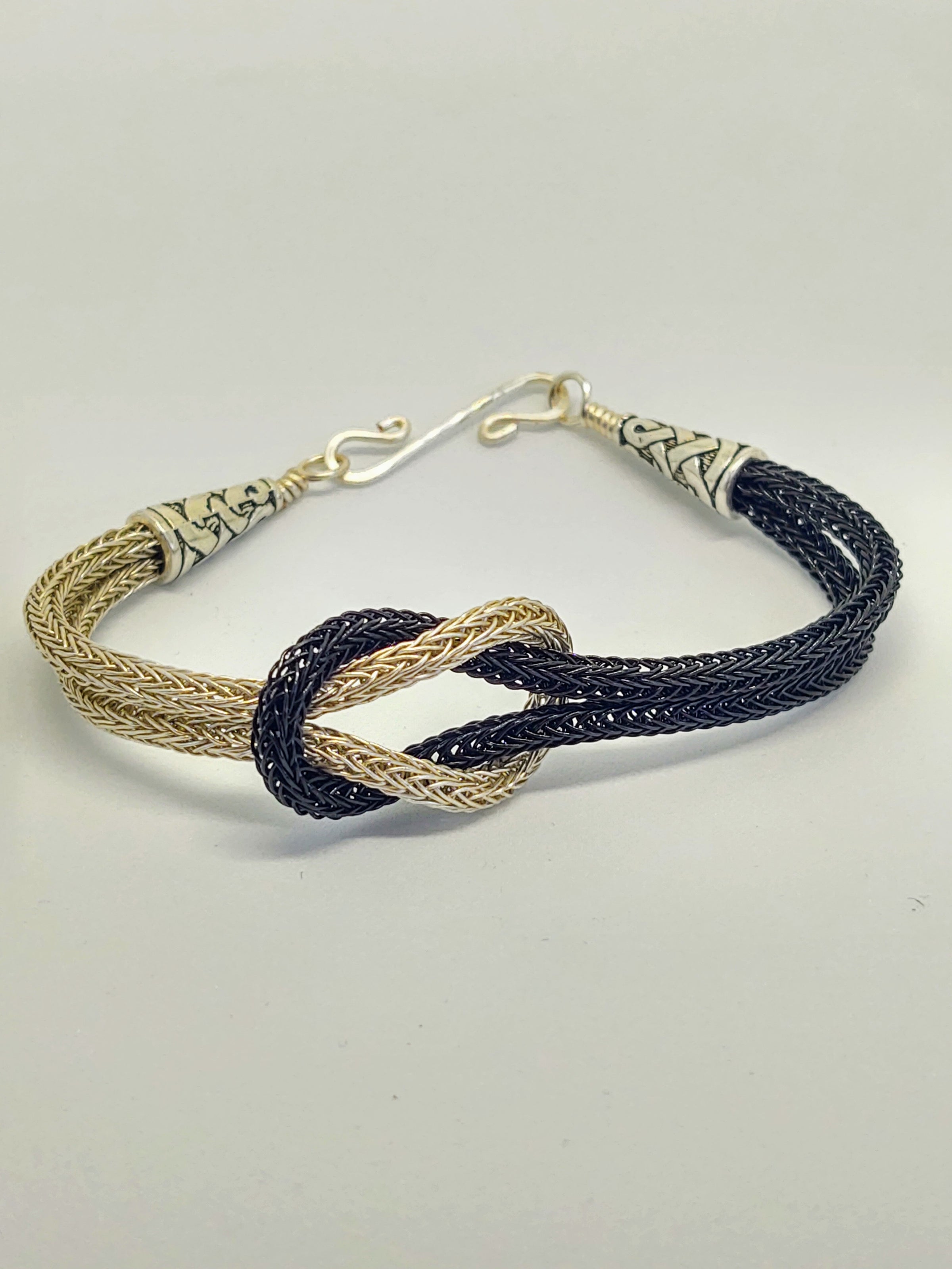 Infinity Knot Collection | Wire You Waiting, image size:2400x3200